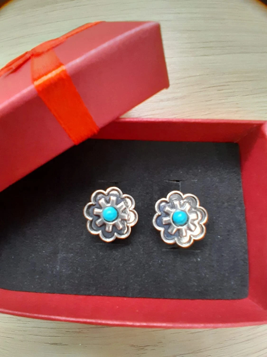 Oorbellen, bloemen, Boheemse stijl, zilverkleurig en turkooizen stenen – photo 2
